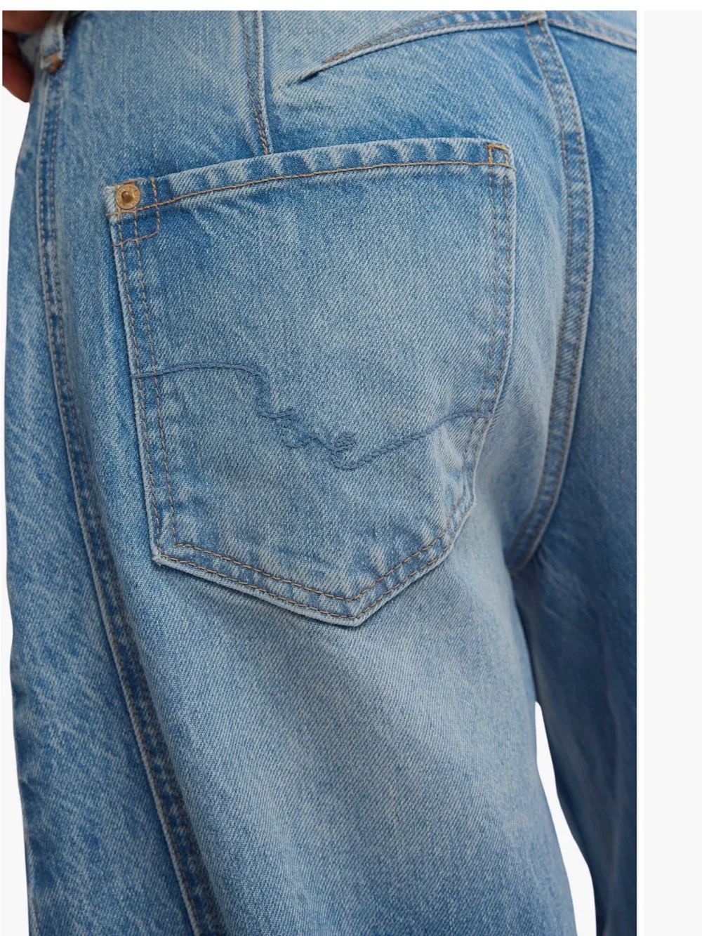 NWT… Free people barrel jeans - Picture 5 of 14